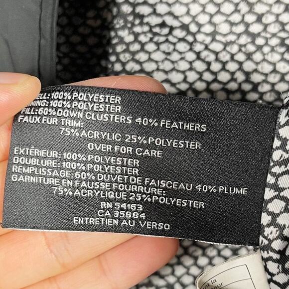 Cole Haan Womens XLarge XL Black Faux Fur Trim Down Puffer Jacket Quilted Belt - Picture 6 of 11